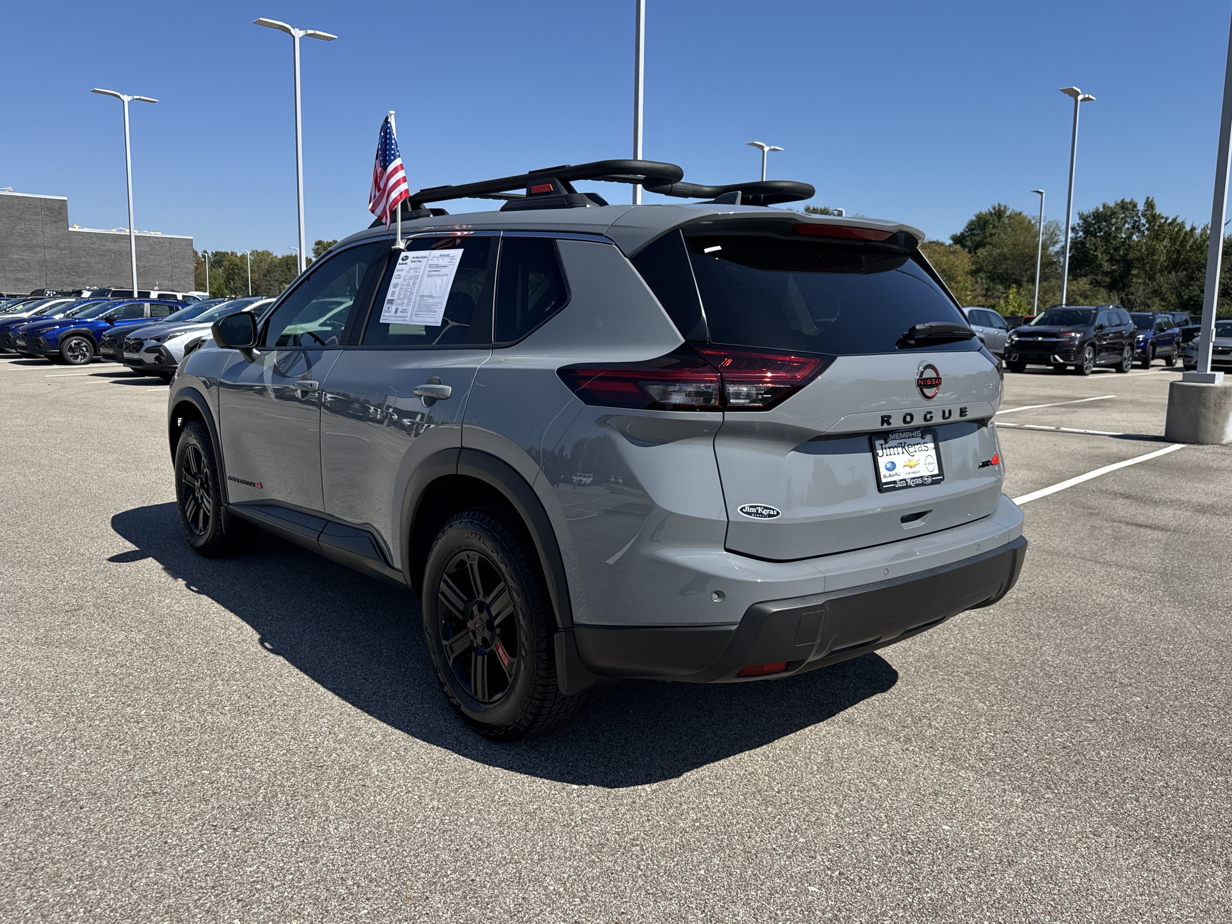 Used 2025 Nissan Rogue SV AWD/4WD image 5