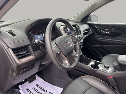 Used 2024 GMC Terrain AT4 w/ Infotainment Package II image 9