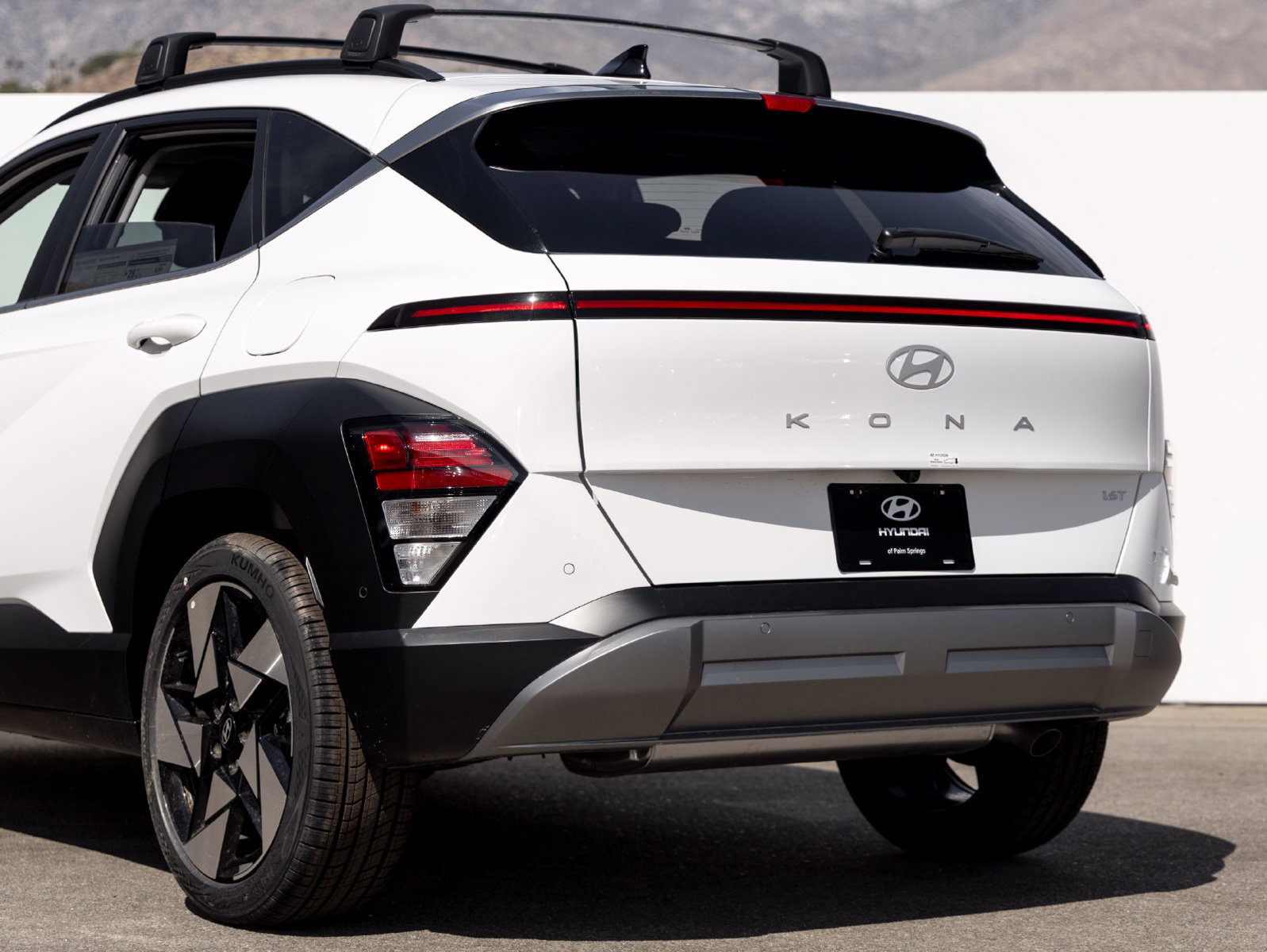 New 2026 Hyundai Kona Limited FWD image 5