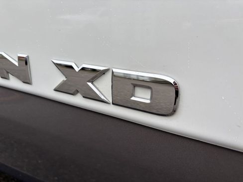 Used 2019 Nissan Titan Platinum Reserve w/ Platinum Utility Package image 11