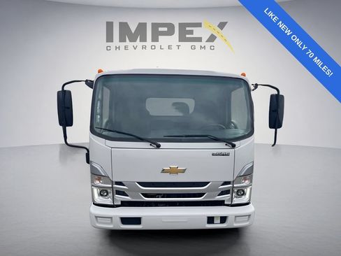 Used 2024 Chevrolet Low Cab Forward RWD image 11