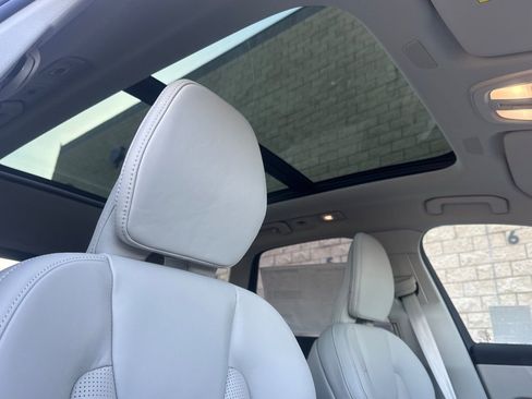 New 2026 Volvo XC60 T8 Ultra w/ Protection Package Premier AWD/4WD image 18
