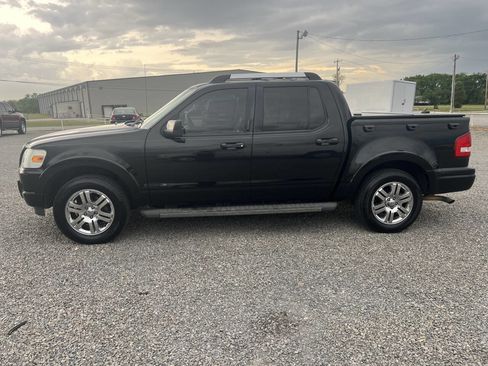 Used 2010 Ford Explorer Sport Trac Limited image 3