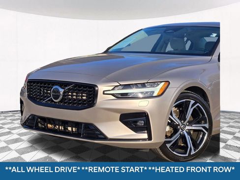 Used 2024 Volvo S60 B5 Core AWD/4WD image 2