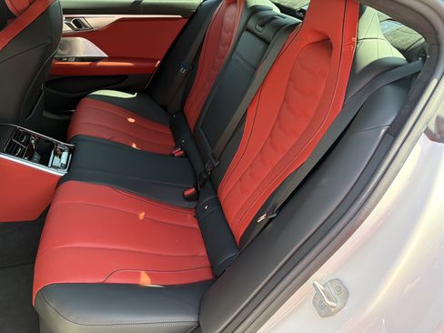 Used 2025 BMW M850i xDrive AWD/4WD image 20