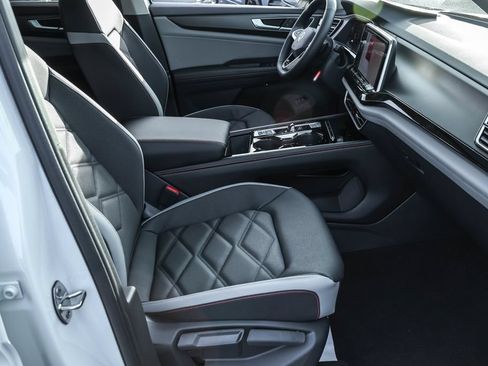 New 2026 Volkswagen Atlas Peak Edition AWD/4WD image 43