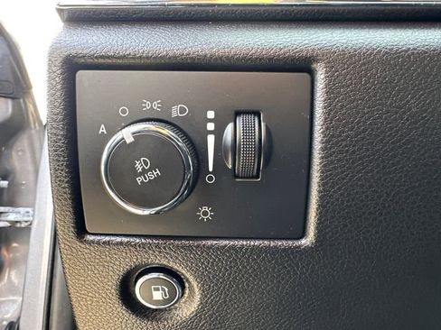 Used 2021 Jeep Grand Cherokee Limited w/ Premium Lighting Group image 25