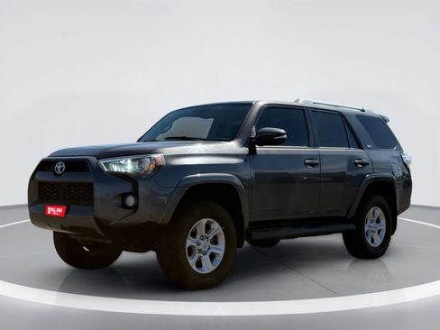 Used 2018 Toyota 4Runner SR5 Premium AWD/4WD image 2