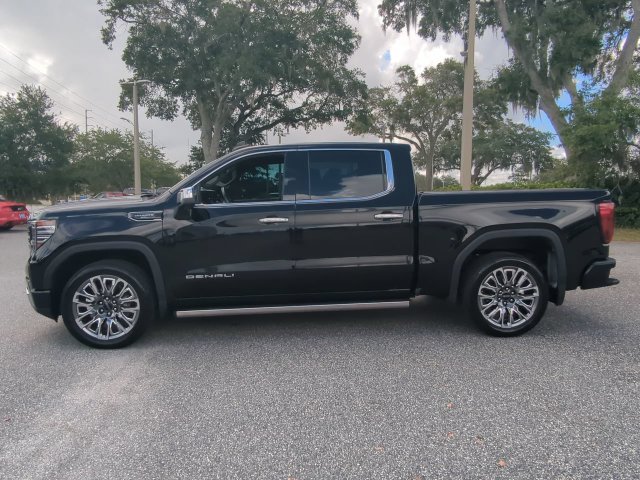 Used 2024 GMC Sierra 1500 Denali Ultimate AWD/4WD image 8