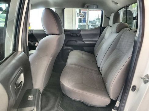 Used 2023 Toyota Tacoma SR AWD/4WD image 22