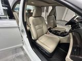 Used 2017 Honda Accord Touring image 5