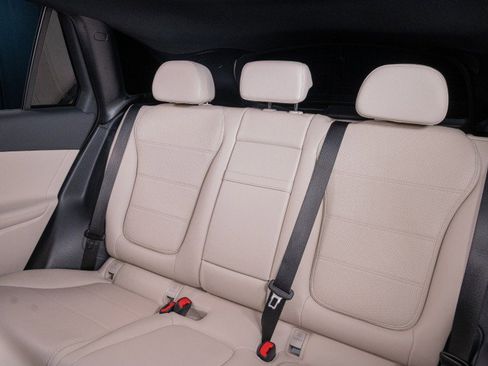 Certified 2026 Mercedes-Benz GLC 300 image 15