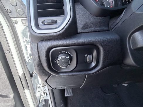 Used 2024 RAM 3500 Big Horn image 14