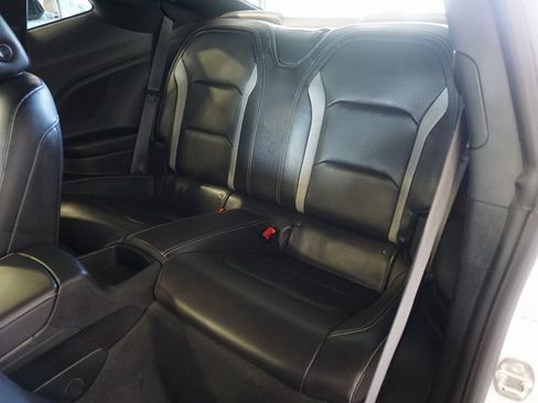 Used 2022 Chevrolet Camaro LT w/ Technology Package image 21