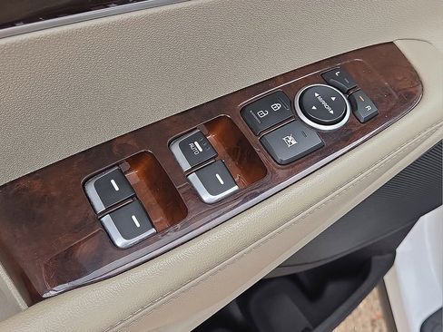 Used 2016 Kia Sorento LX image 22