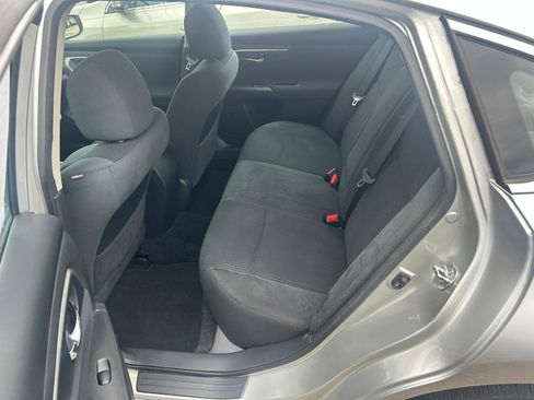 Used 2015 Nissan Altima 2.5 S w/ Power Driver Seat Package FWD image 11