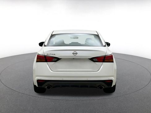 Used 2026 Nissan Altima 2.5 SV FWD image 8