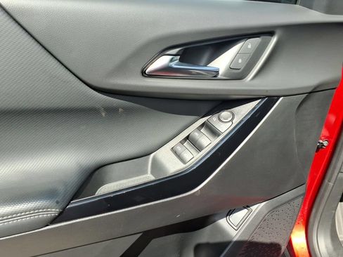 Used 2025 Chevrolet Equinox LT w/ Convenience Package II FWD image 16