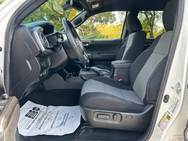 Used 2023 Toyota Tacoma TRD Off-Road AWD/4WD image 18