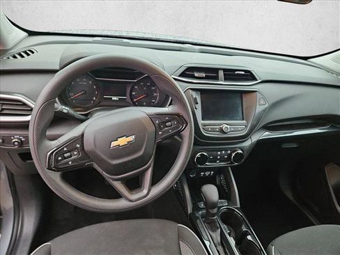 Used 2023 Chevrolet TrailBlazer LS image 14