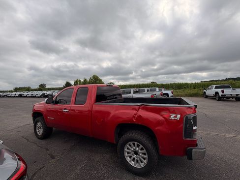 Used 2010 GMC Sierra 1500 SLE w/ Power Pack Plus AWD/4WD image 3