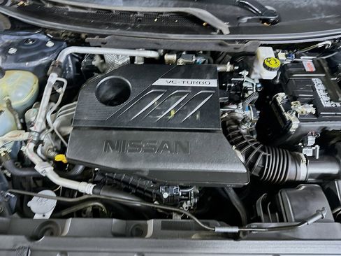 Used 2023 Nissan Rogue SV image 32