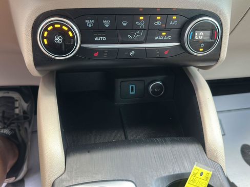 Used 2020 Ford Escape SEL AWD/4WD image 35