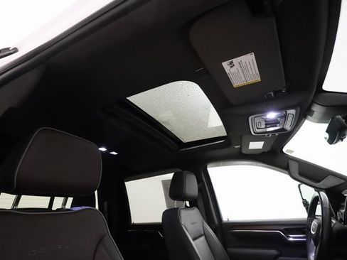 Used 2024 GMC Sierra 2500 Denali w/ Denali Reserve Package image 26