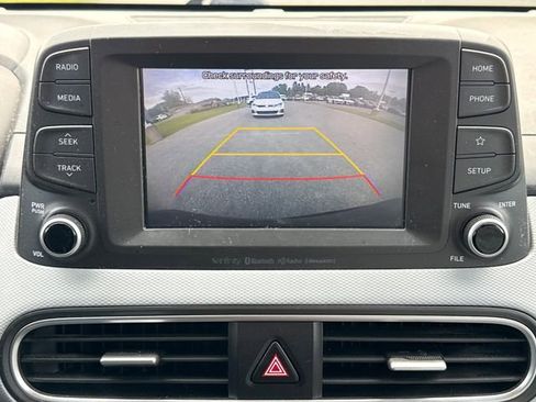 Used 2020 Hyundai Kona Limited AWD/4WD image 29