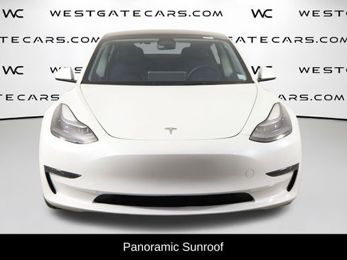 Used 2023 Tesla Model 3 Performance image 2