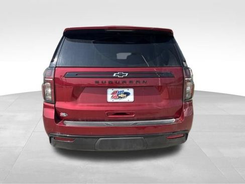 Used 2023 Chevrolet Suburban Z71 w/ Luxury Package AWD/4WD image 6