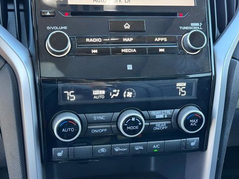 Used 2020 Subaru Ascent Limited w/ Technology Package AWD/4WD image 19