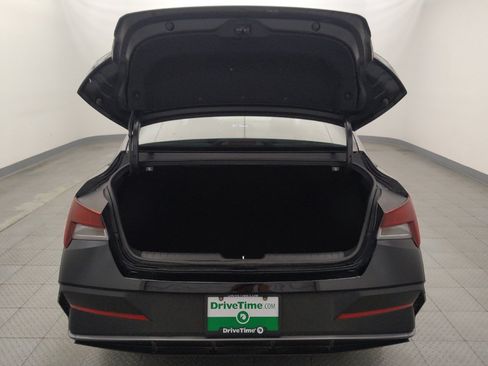 Used 2025 Hyundai Elantra Sport FWD image 29