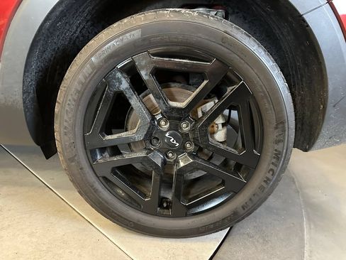 Used 2024 Kia Telluride EX X-Line AWD/4WD image 25