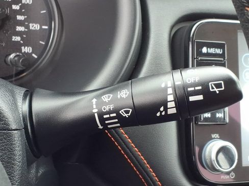 Used 2022 Nissan Kicks SR FWD image 29