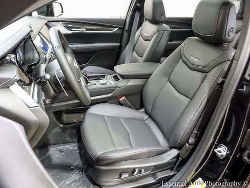 New 2025 Cadillac XT5 Sportv w/ Technology Package image 8