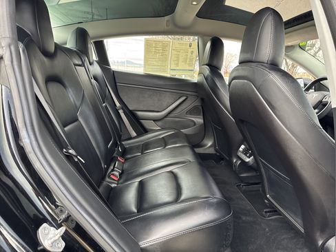 Used 2018 Tesla Model 3 Long Range image 21