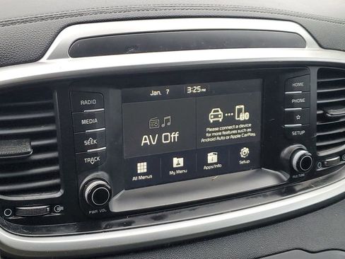 Used 2019 Kia Sorento L image 14