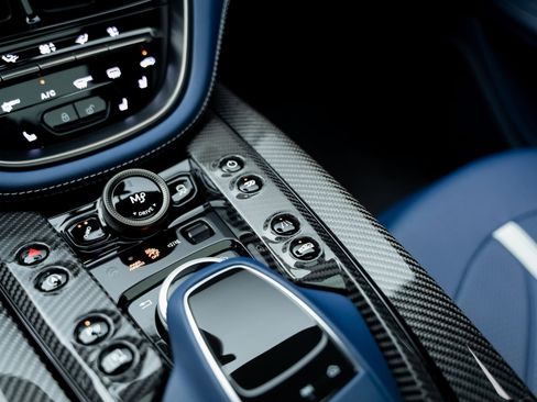 Used 2023 Aston Martin DBX 707 image 59