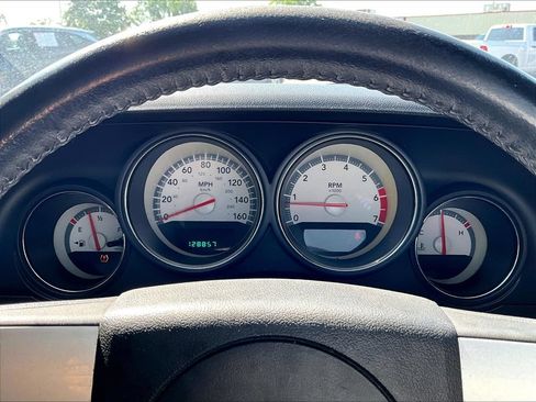 Used 2009 Dodge Challenger R/T RWD image 21