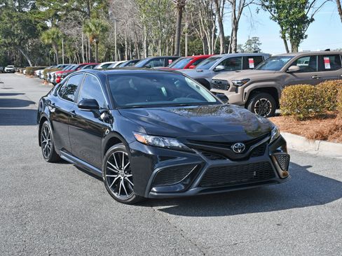 Certified 2024 Toyota Camry SE image 6