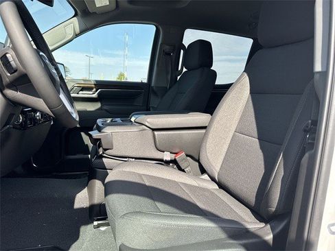 New 2026 GMC Sierra 1500 Elevation image 11