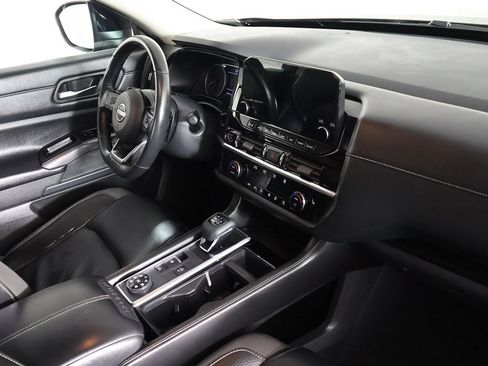 Used 2023 Nissan Pathfinder SL image 27