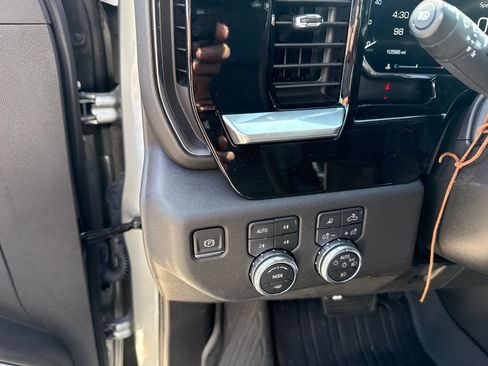 Used 2026 GMC Sierra 1500 Elevation w/ Elevation Premium Package AWD/4WD image 19