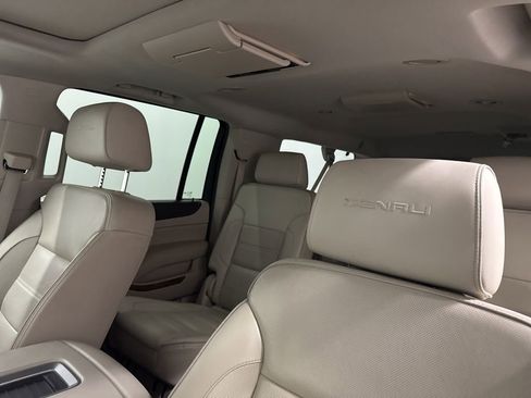 Used 2017 GMC Yukon XL Denali w/ Open Road Package image 32