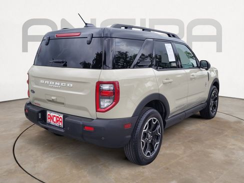 Used 2025 Ford Bronco Sport Outer Banks w/ Outer Banks Tech Package+ AWD/4WD image 13