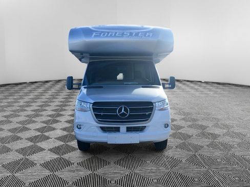 Used 2020 Mercedes-Benz Sprinter 3500 image 8