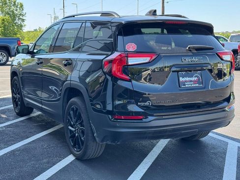 Used 2024 GMC Terrain SLT w/ Elevation Edition AWD/4WD image 8