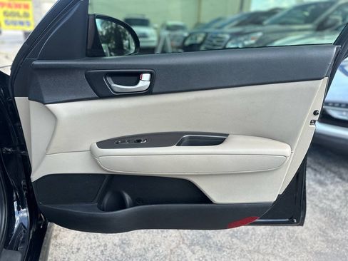 Used 2018 Kia Optima LX FWD image 26