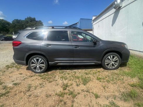 Used 2020 Subaru Ascent Limited w/ Popular Package #3 AWD/4WD image 2